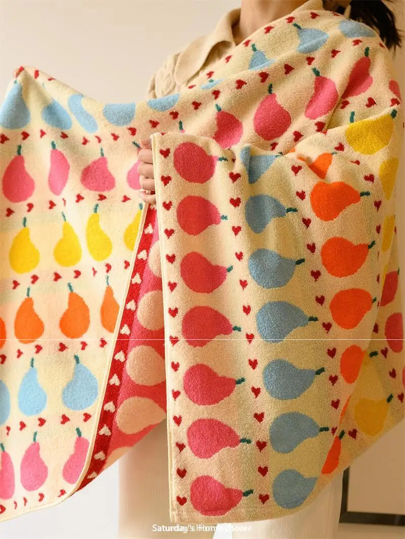 Graffiti pear towels